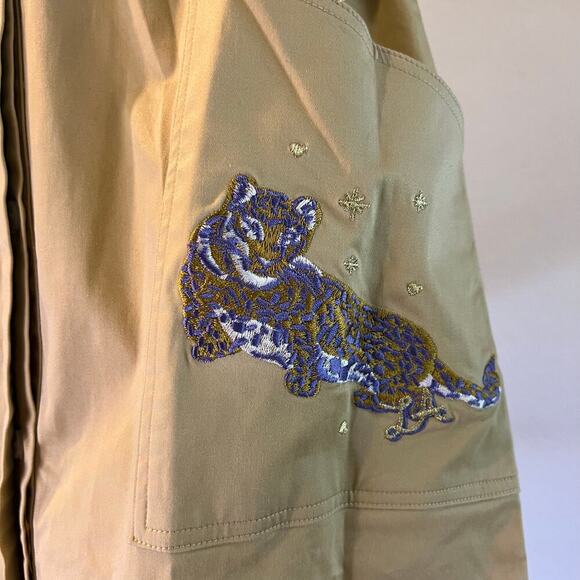 Lyn Around Yellow Tan Large Collared Sleeveless Tiger Embroidered Dress Size 4 - Picture 4 of 16